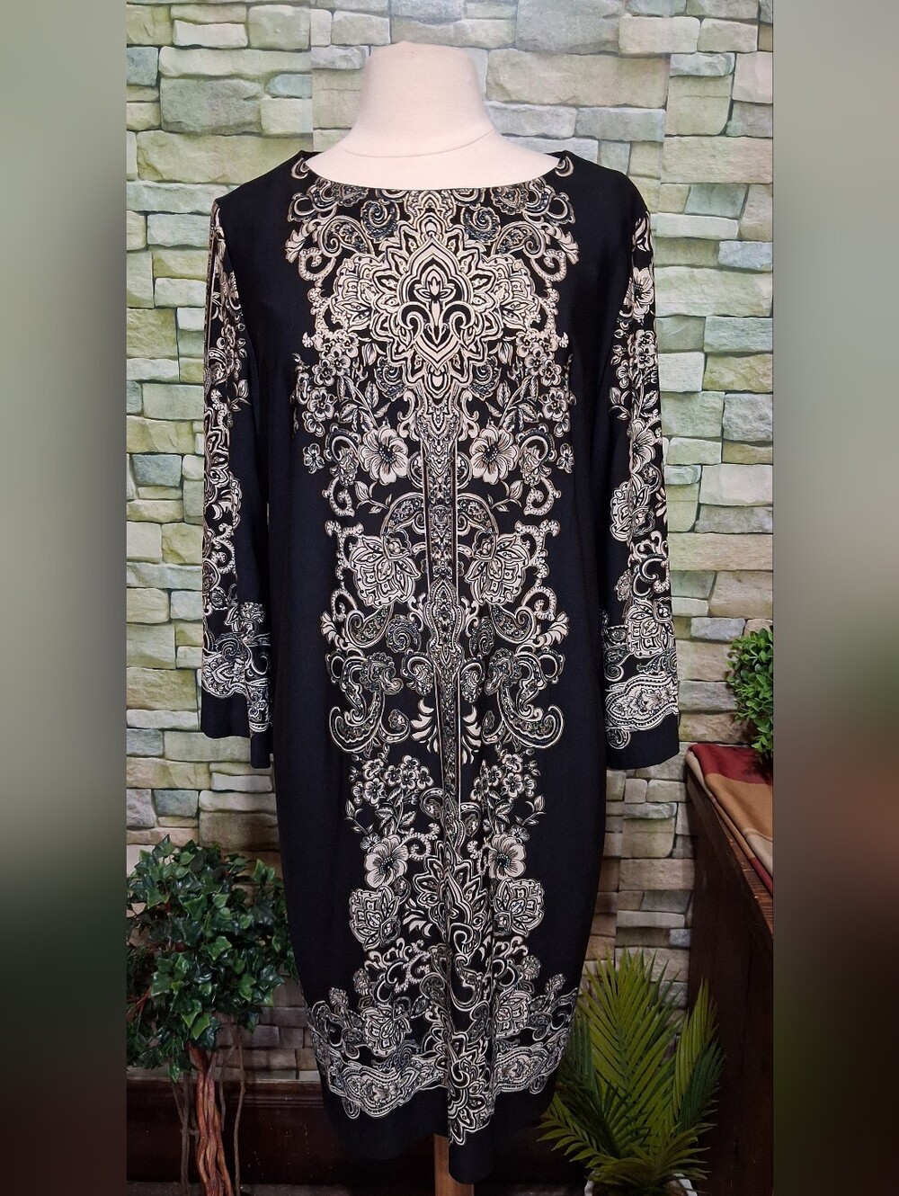 Studio One Black Dress XL Cream Ornate Print